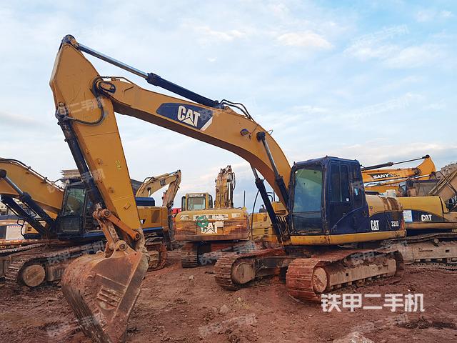卡特彼勒320D液压挖掘机