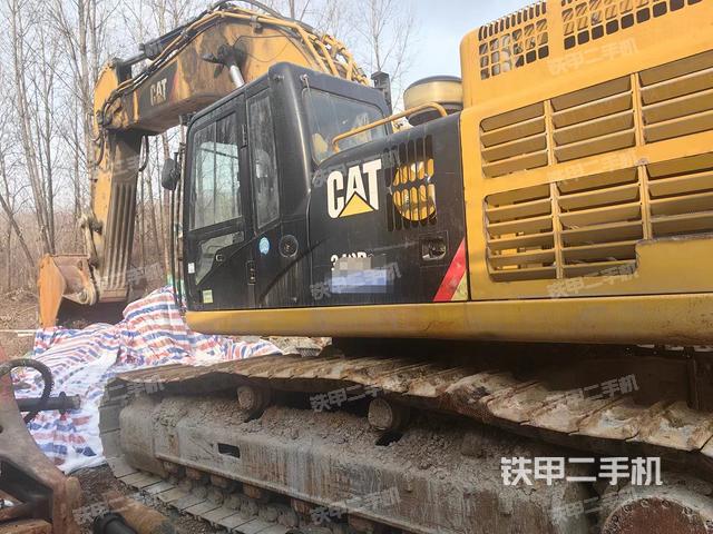 驾驶室顶部（整机外观）