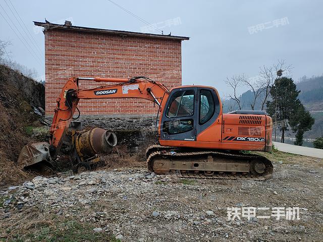 驾驶室整体（整机外观）