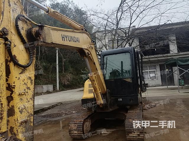 现代R60-7挖掘机