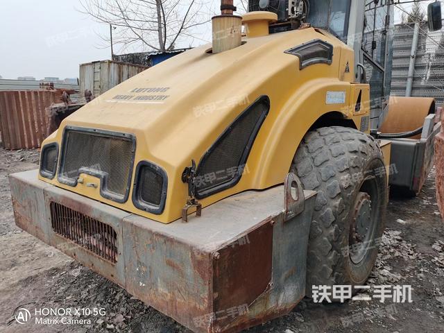 整机右后45°（设备外观及核心部件）