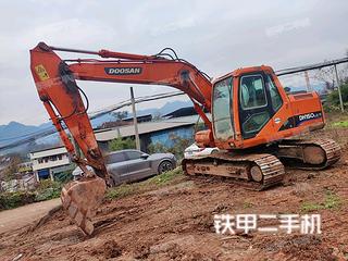 重庆斗山DH150LC-7挖掘机实拍图片