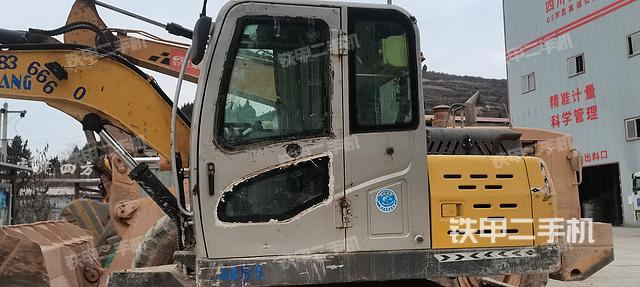 驾驶室整体（整机外观）