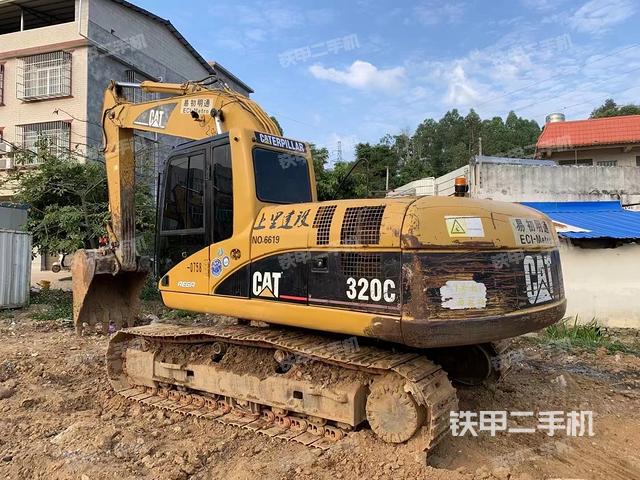 卡特彼勒320C挖掘机
