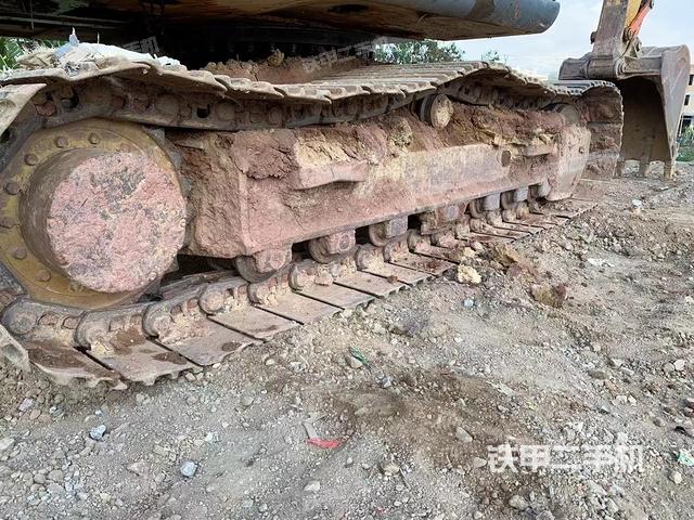 单侧履带整体（整机外观）