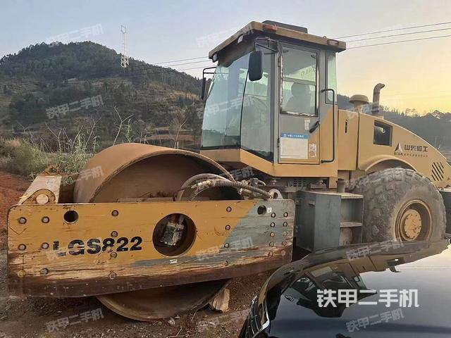 山东临工LGS822压路机
