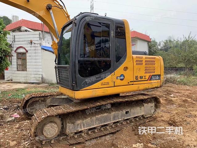 驾驶室整体（整机外观）