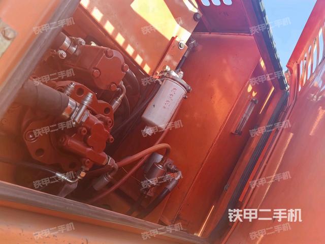 液壓泵室（大件艙室）