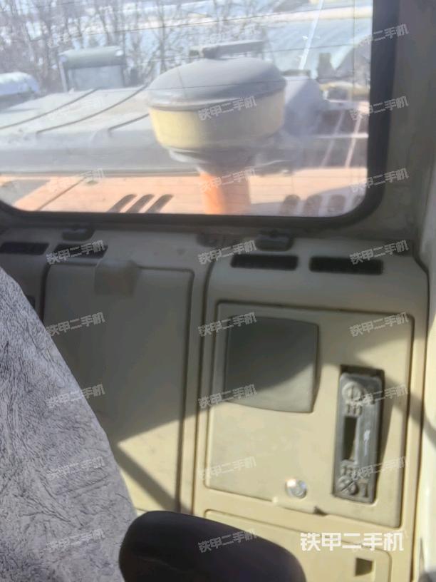 后窗玻璃角標(biāo)（駕駛室部分）