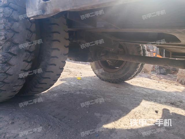 右驅(qū)動(dòng)輪（行走機(jī)構(gòu)）