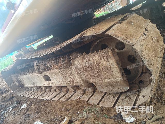 单侧履带整体（整机外观）