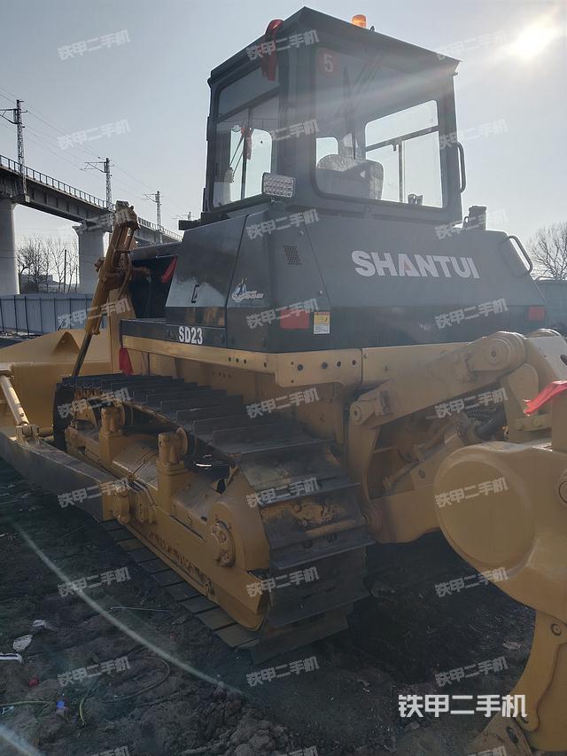 整机右后45°（设备外观及核心部件）