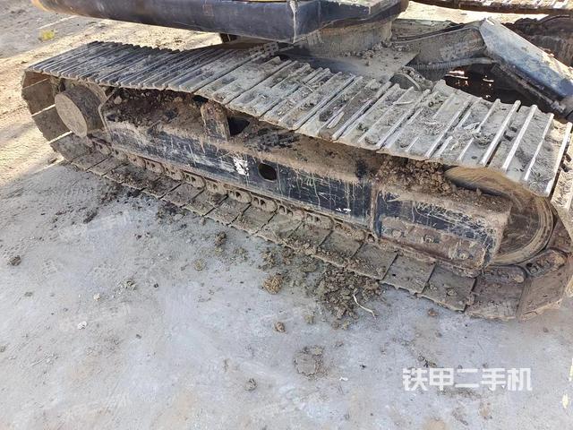 单侧履带整体（整机外观）