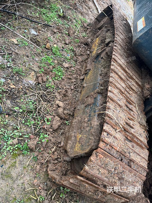 单侧履带整体（整机外观）