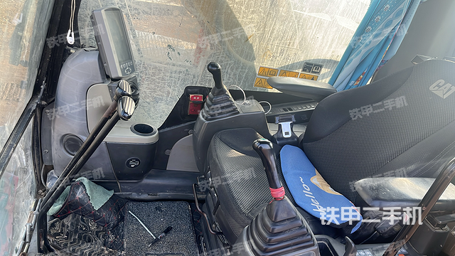 驾驶室整体（整机外观）