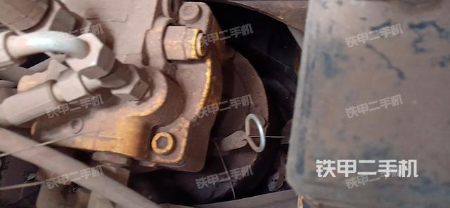 回转马达和主控阀（整机外观）