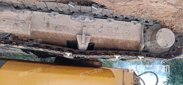 单侧履带整体（整机外观）