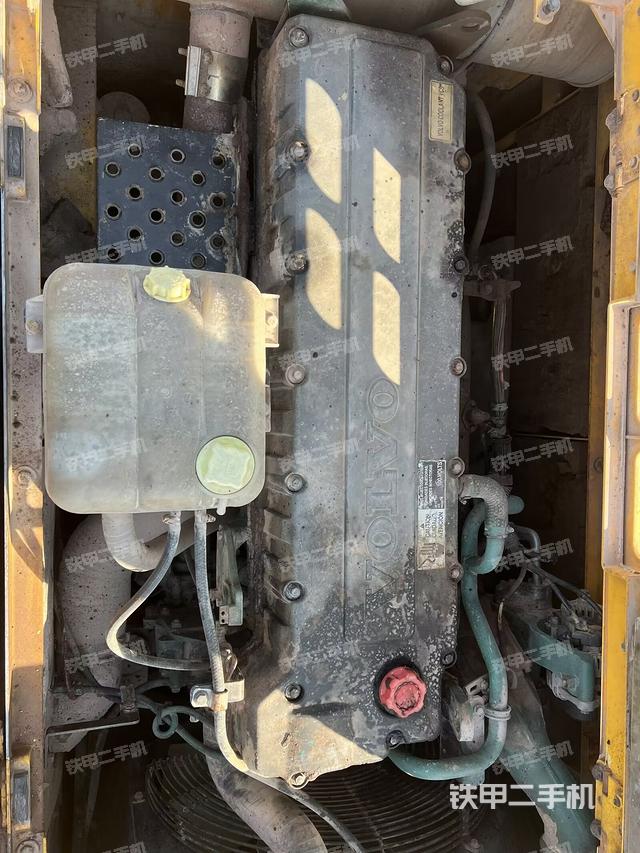 发动机整体俯视（整机外观）