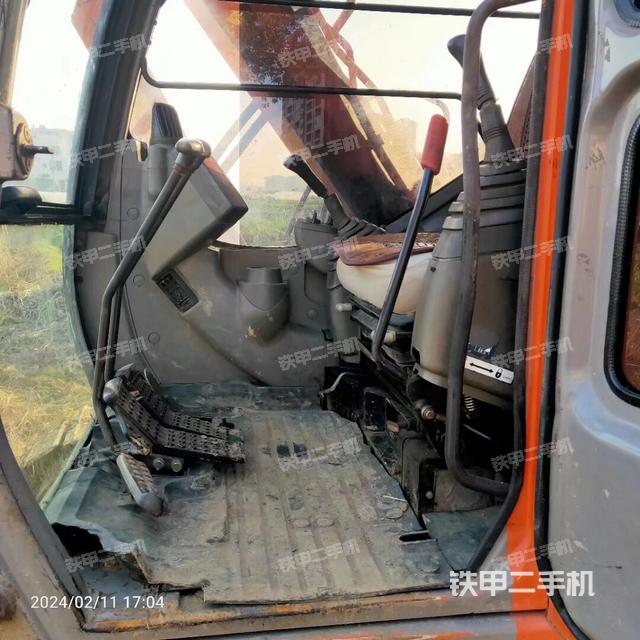 驾驶室整体（整机外观）