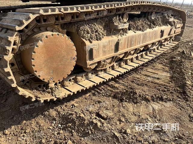 单侧履带整体（整机外观）