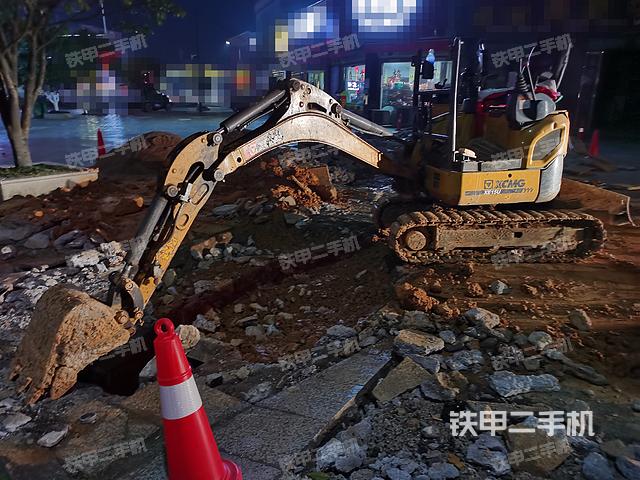 徐工XE15U挖掘机