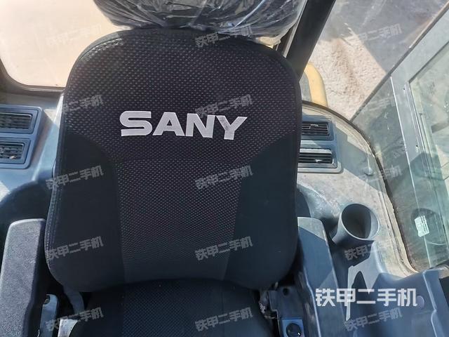 驾驶室整体（整机外观）