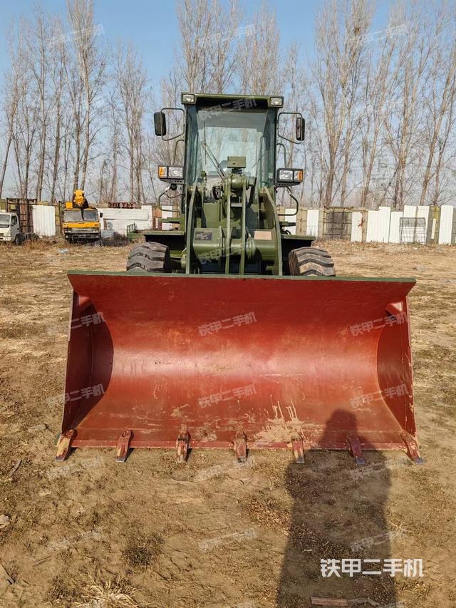 发动机右侧（整机外观及大件）