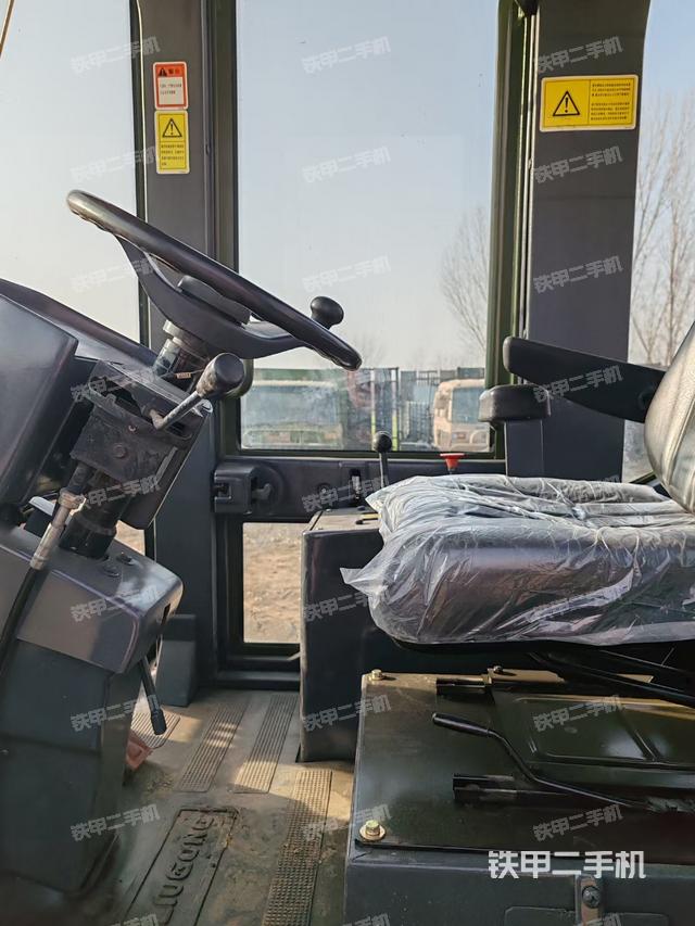 驾驶室工作台（整机外观及大件）