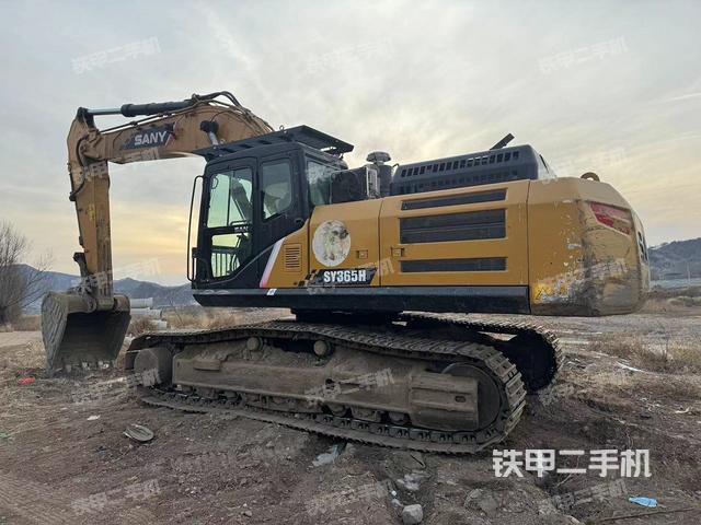 驾驶室整体（整机外观）