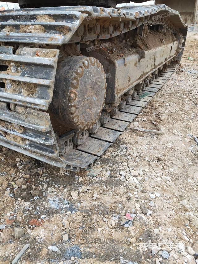 单侧履带整体（整机外观）