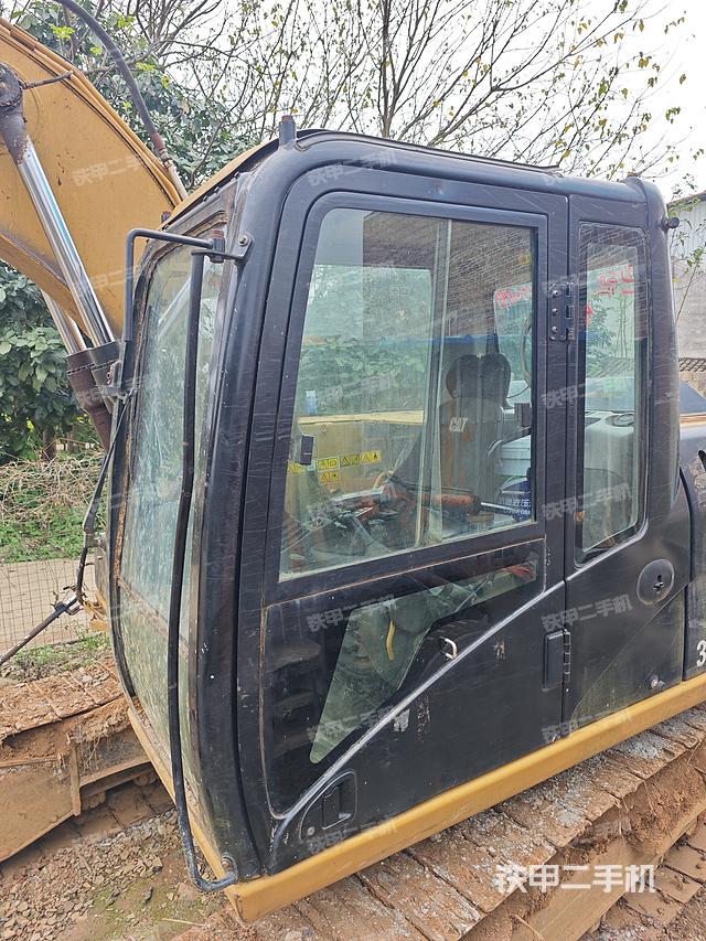 驾驶室整体（整机外观）