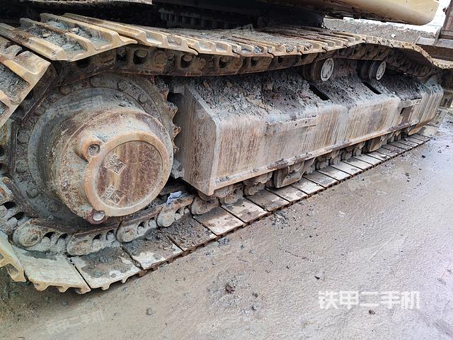 单侧履带整体（整机外观）