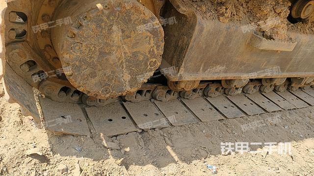 单侧履带整体（整机外观）