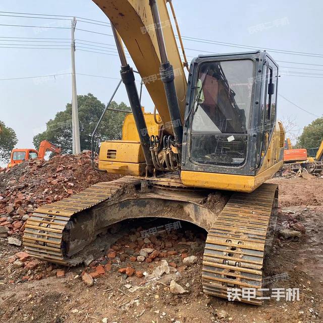 驾驶室整体（整机外观）