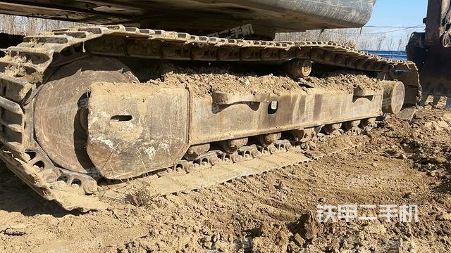 单侧履带整体（整机外观）