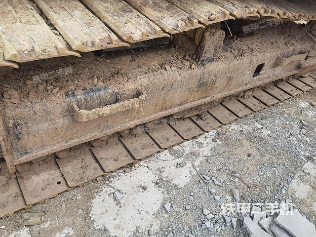 单侧履带整体（整机外观）