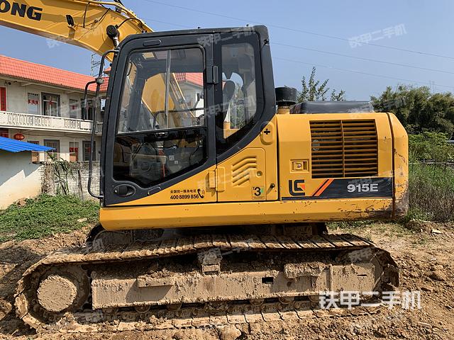 驾驶室整体（整机外观）