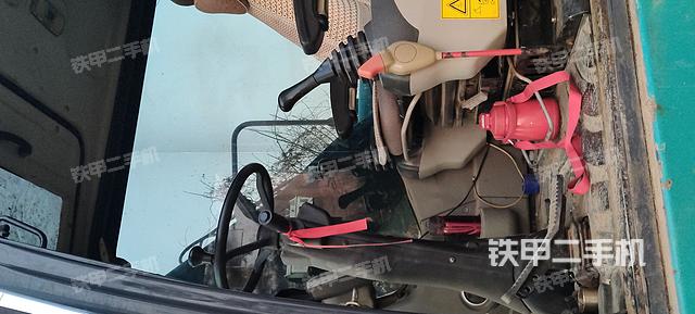 驾驶室整体（整机外观）