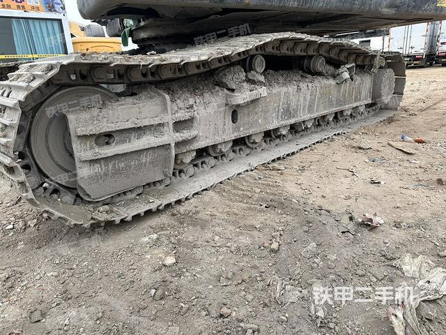 单侧履带整体（整机外观）