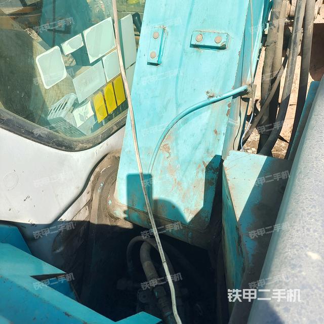 大臂背部俯视（工作和回转装置）