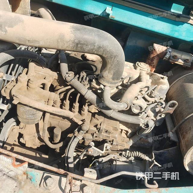 发动机室（上车部件）