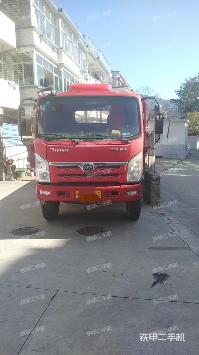 整机左侧（设备外观及核心部件）