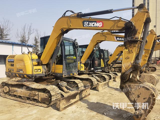 驾驶室顶部（整机外观）