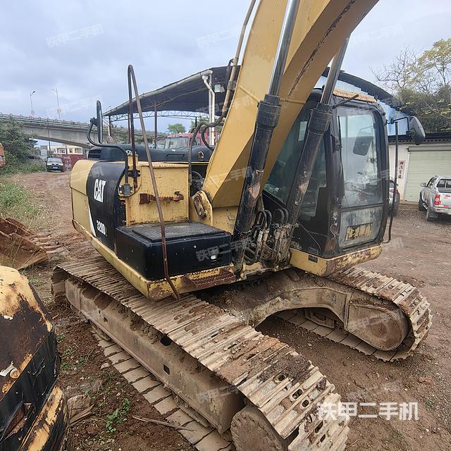 驾驶室整体（整机外观）