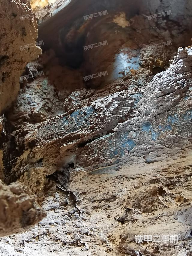 单侧履带整体（整机外观）