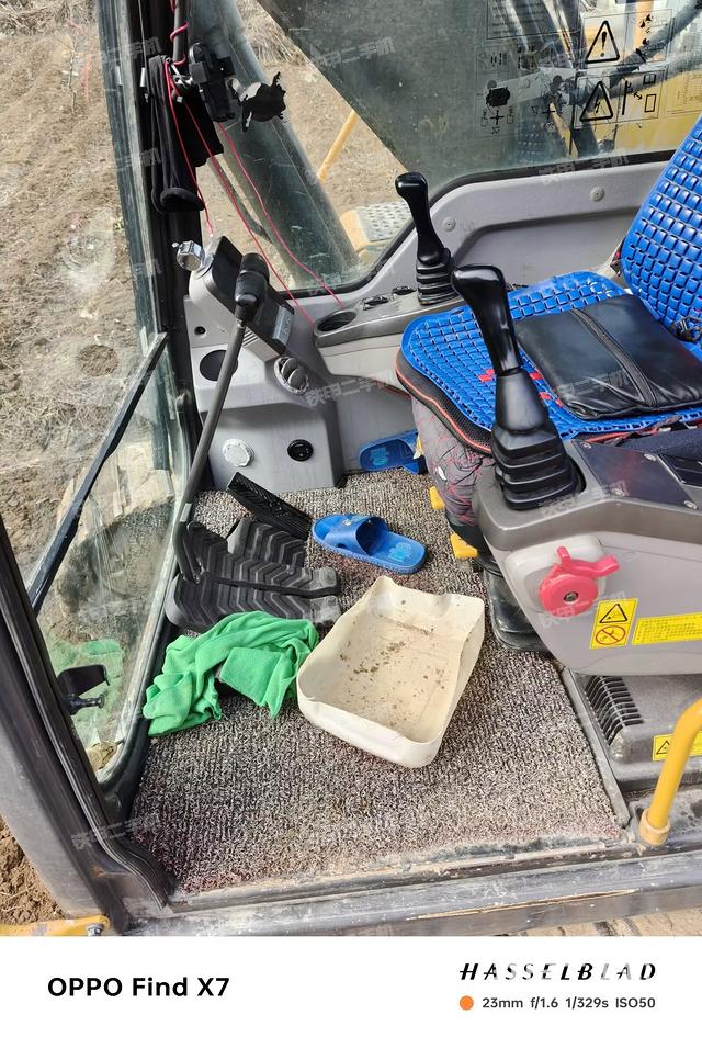 驾驶室整体（整机外观）