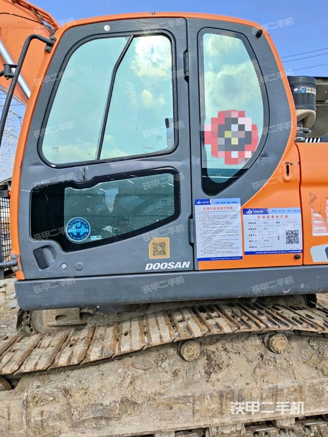 驾驶室正侧（驾驶室部分）