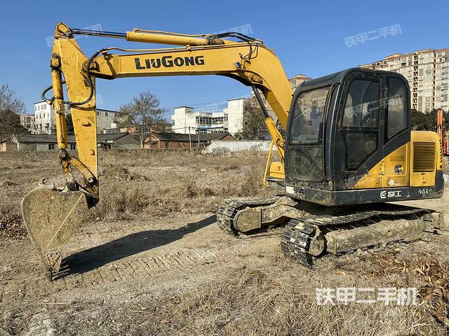 柳工CLG908D挖掘机