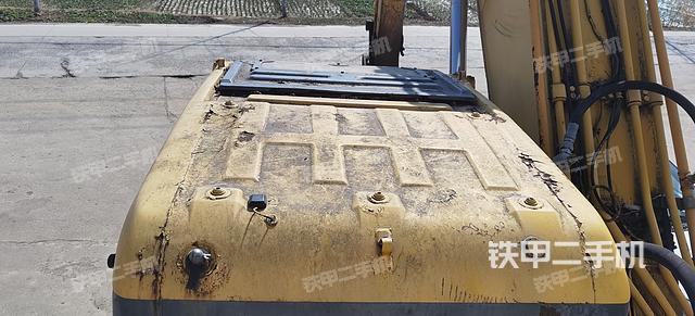 驾驶室顶部（整机外观）