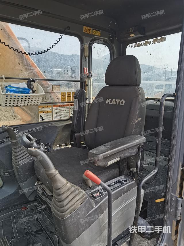 驾驶室整体（整机外观）